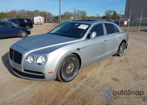 2016 Bentley Flying Spur V8 z USA, uszkodzony, nr VIN SCBET9ZA2G8054427